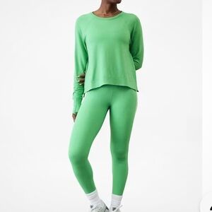 New/tag Athleta Coaster Luxe Recover High Hip Sweatshirt-M
